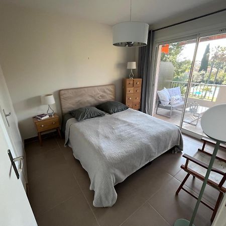 Appartement Avec Terrasse, Vue Jardin Et Piscine Антиб Экстерьер фото