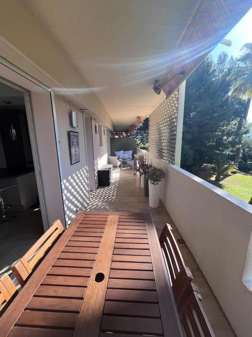 Appartement Avec Terrasse, Vue Jardin Et Piscine Антиб Экстерьер фото