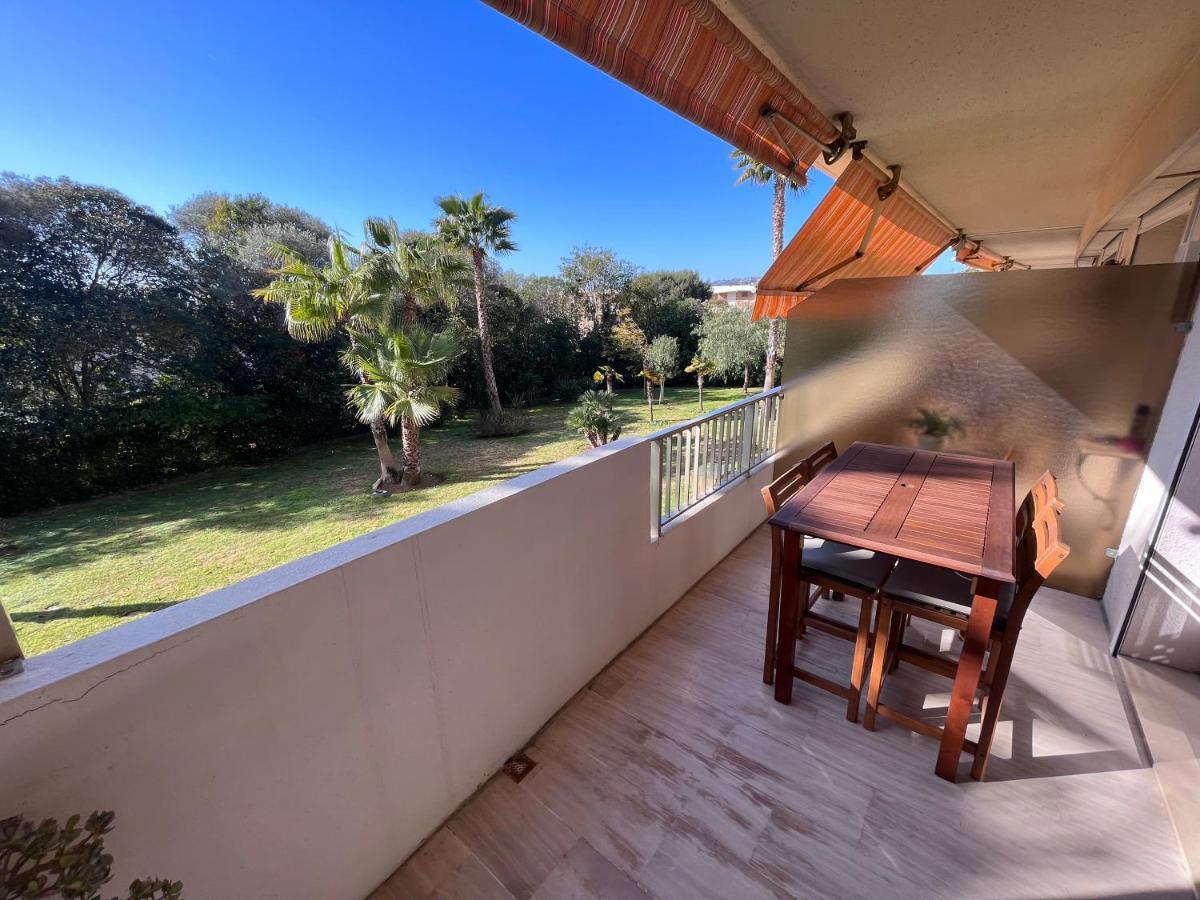 Appartement Avec Terrasse, Vue Jardin Et Piscine Антиб Экстерьер фото